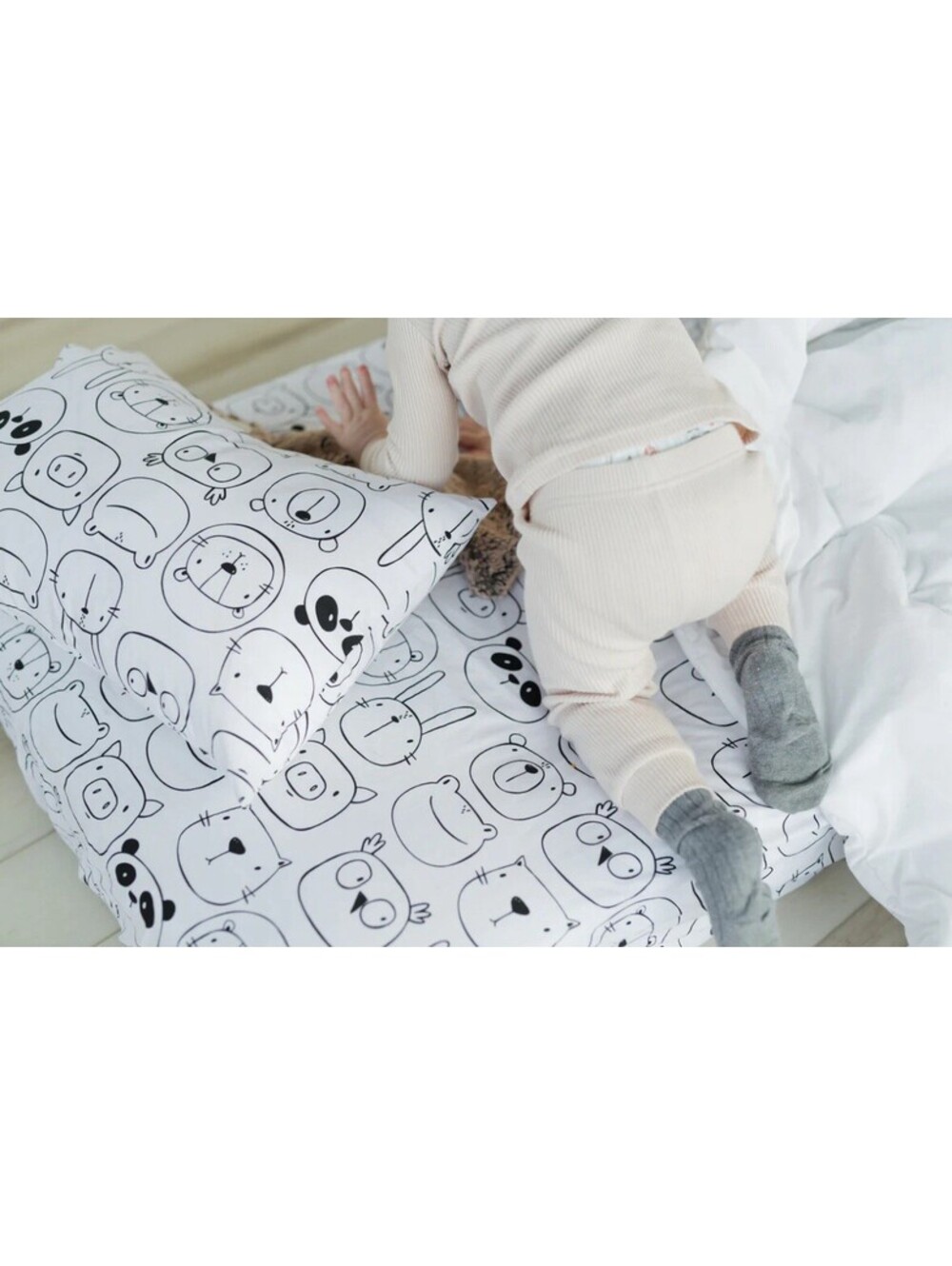 Addison Belle 100% Organic Cotton Fitted Crib Sheet Monochrome Animals